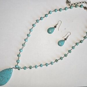 Turquoise Beaded Necklace and Earring Set